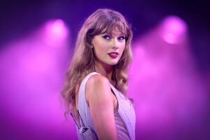 Taylor Swift’s $1.6 Billion Net Worth Compared to NFL Stars Like Travis Kelce and Patrick Mahomes